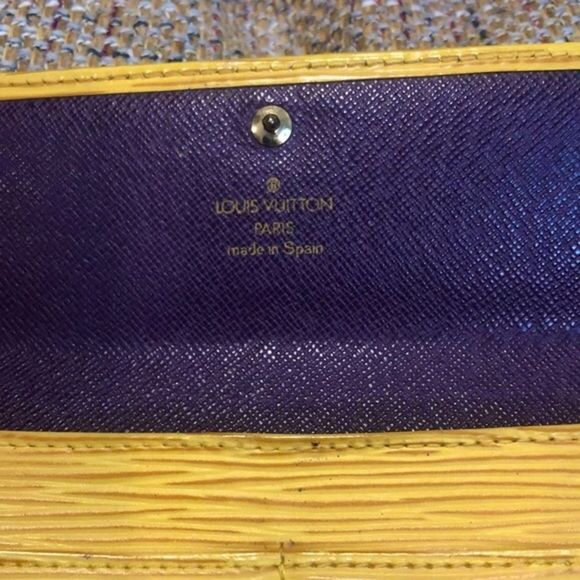 LOUIS VUITTON Yellow Epi Leather Porte Feuille Sarah Long Bifold Wallet CA1909 - Picture 4 of 17